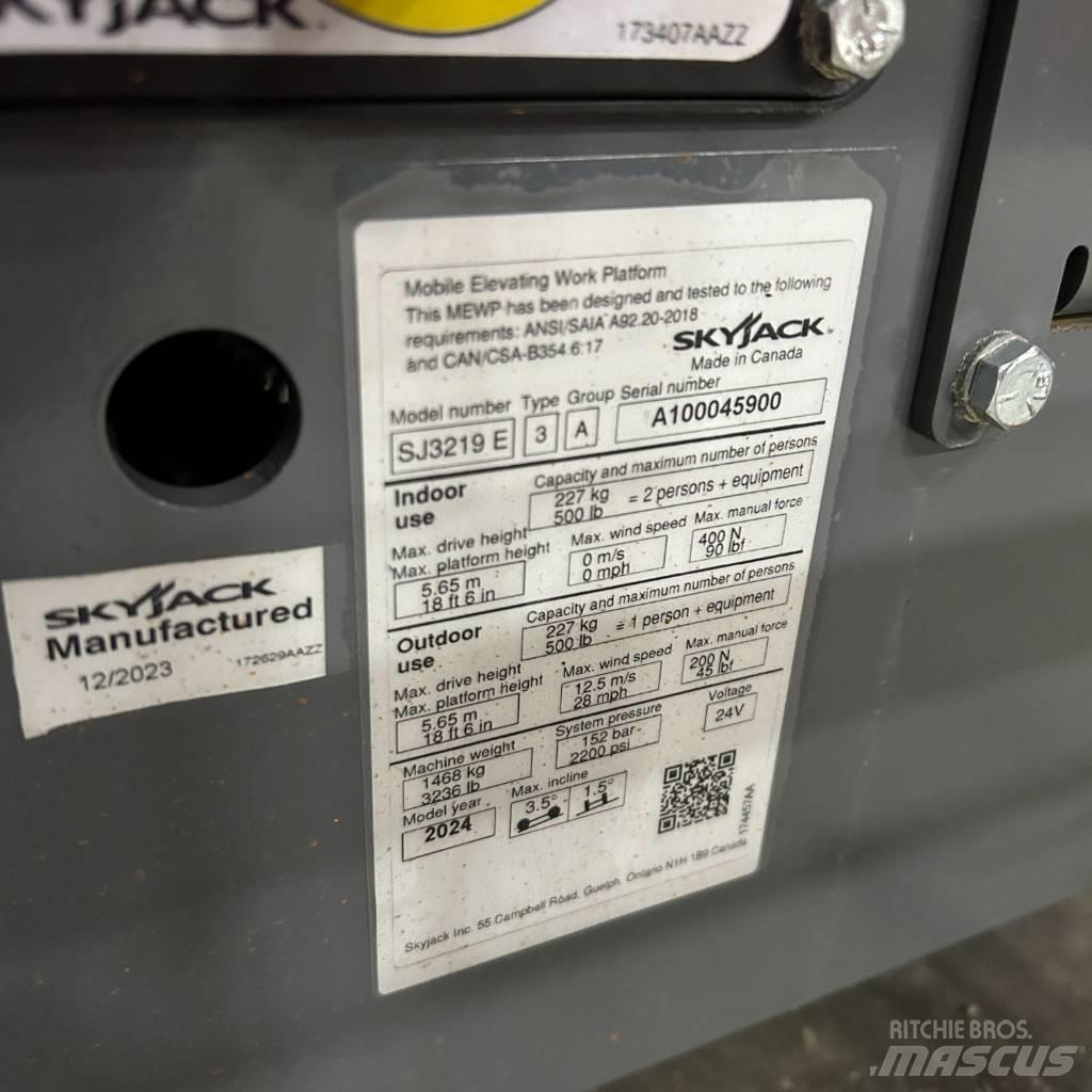 SkyJack SJ 3219 剪叉式升降机