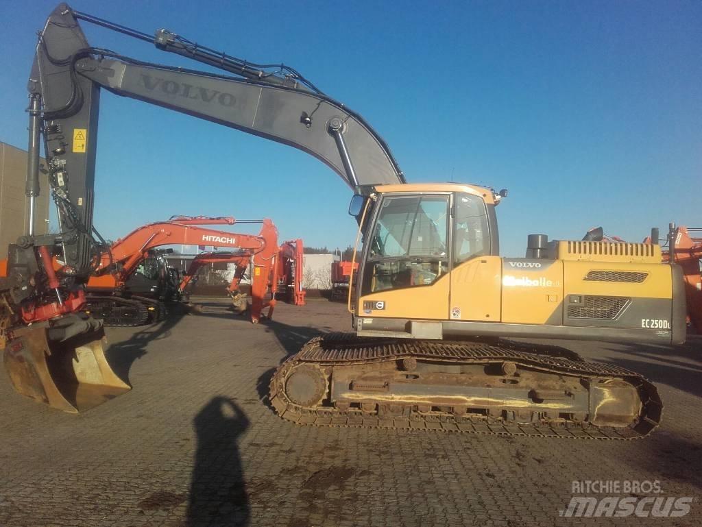 Volvo EC250DL 履带挖掘机