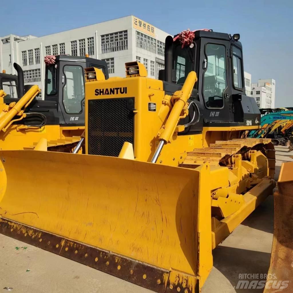 Shantui SD 16 履带式推土机