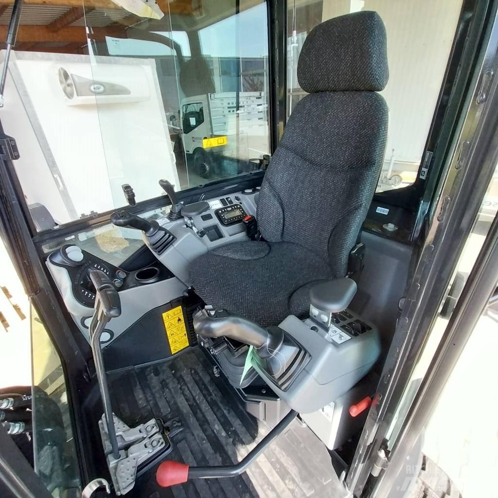 Bobcat E 27 小型挖掘机