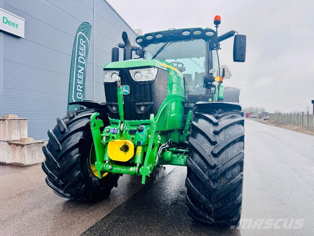John Deere 6215 R 拖拉机/农用车
