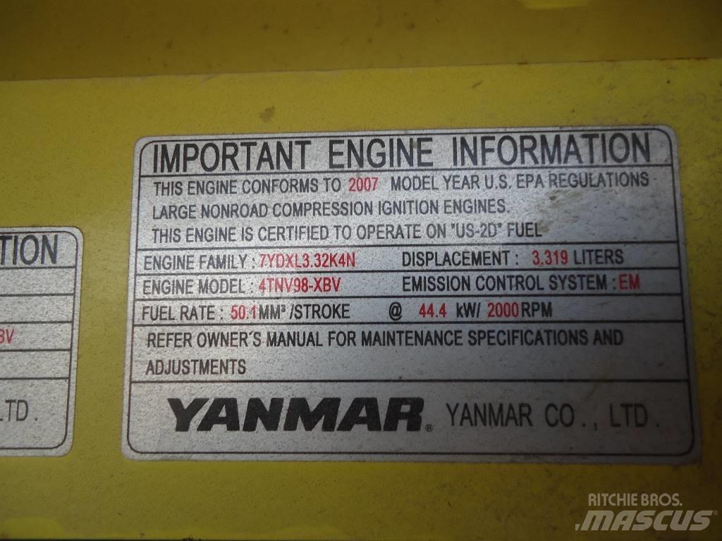 Yanmar B7-5A 中型挖掘机