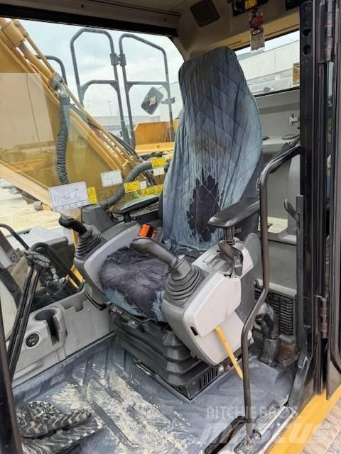 CAT 323 E 履带挖掘机