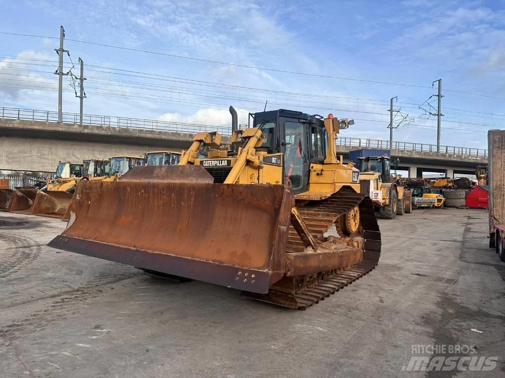 CAT D6T 履带式推土机