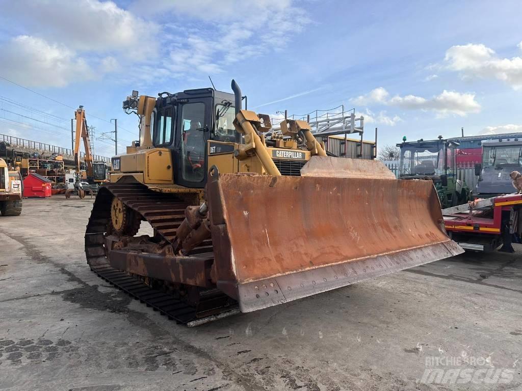 CAT D6T 履带式推土机