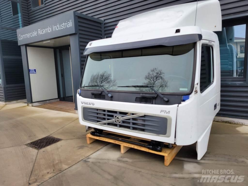 Volvo FL 驾驶室与内部