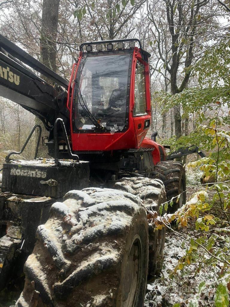Komatsu 951 收割机