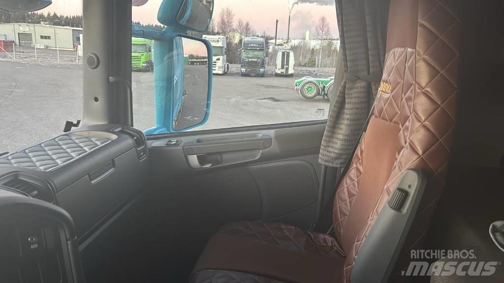 Scania R 490 牵引车