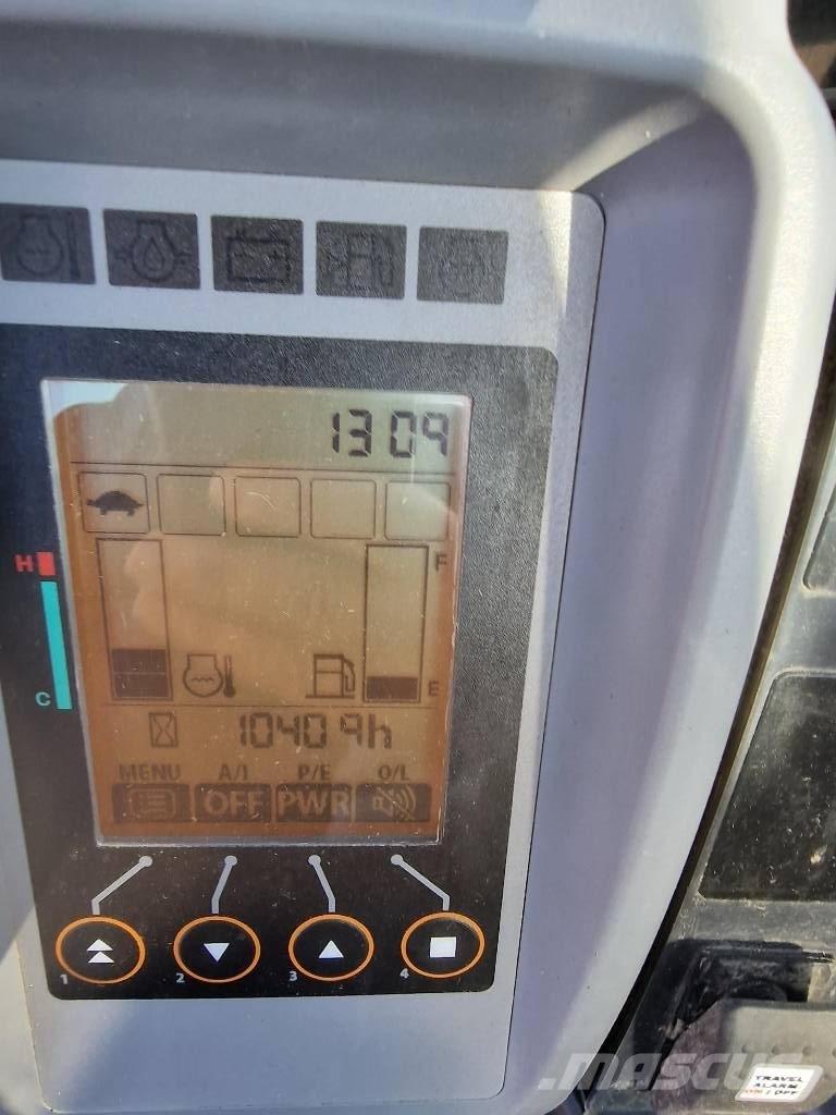 Hitachi ZX 33 U-6 小型挖掘机