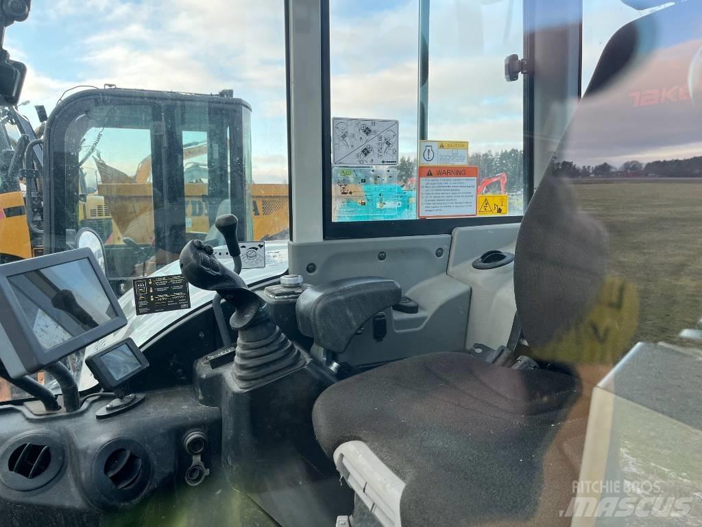Takeuchi TB 370 中型挖掘机