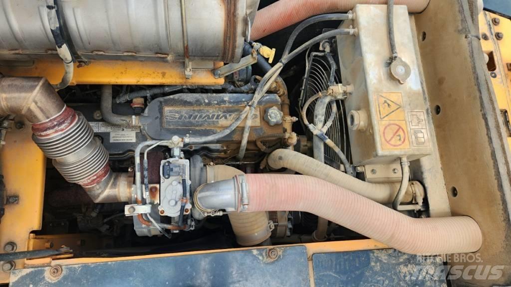 Hyundai HW 145 轮式挖掘机