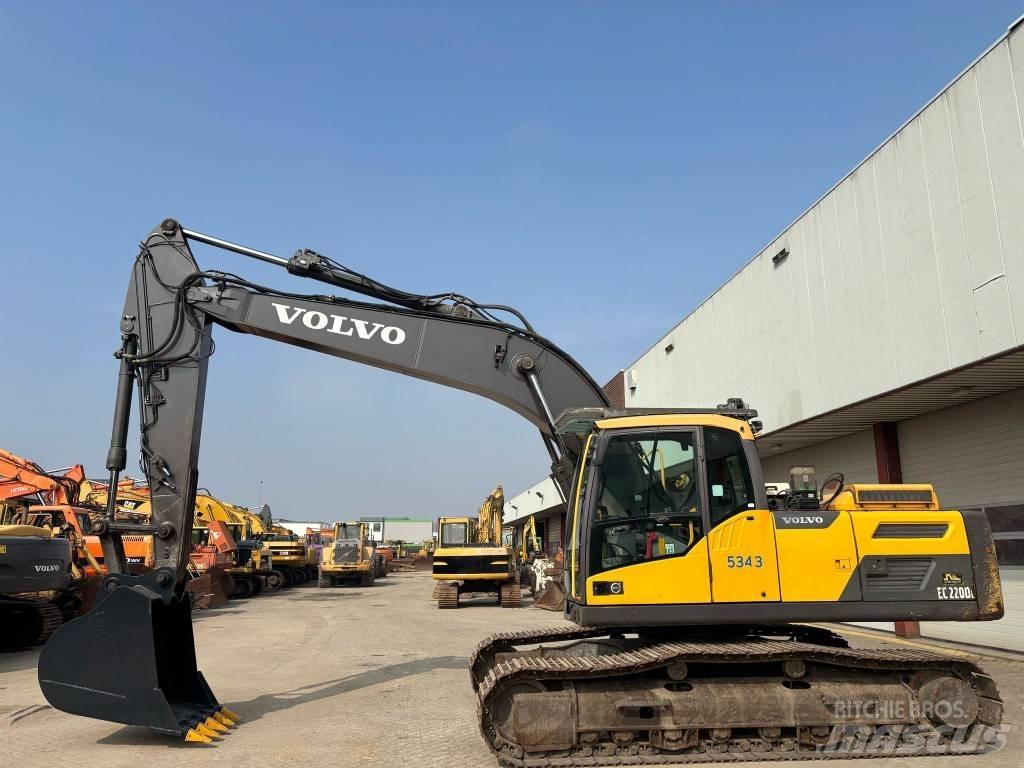 Volvo EC 220 DL 履带挖掘机