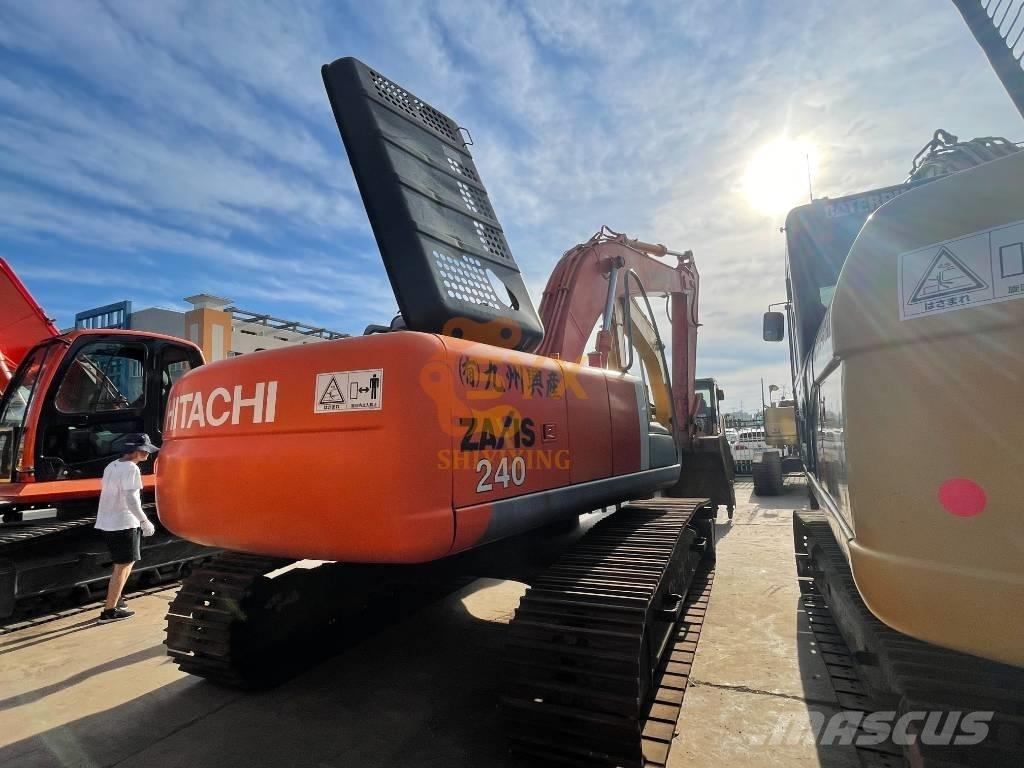 Hitachi ZX 240 履带挖掘机