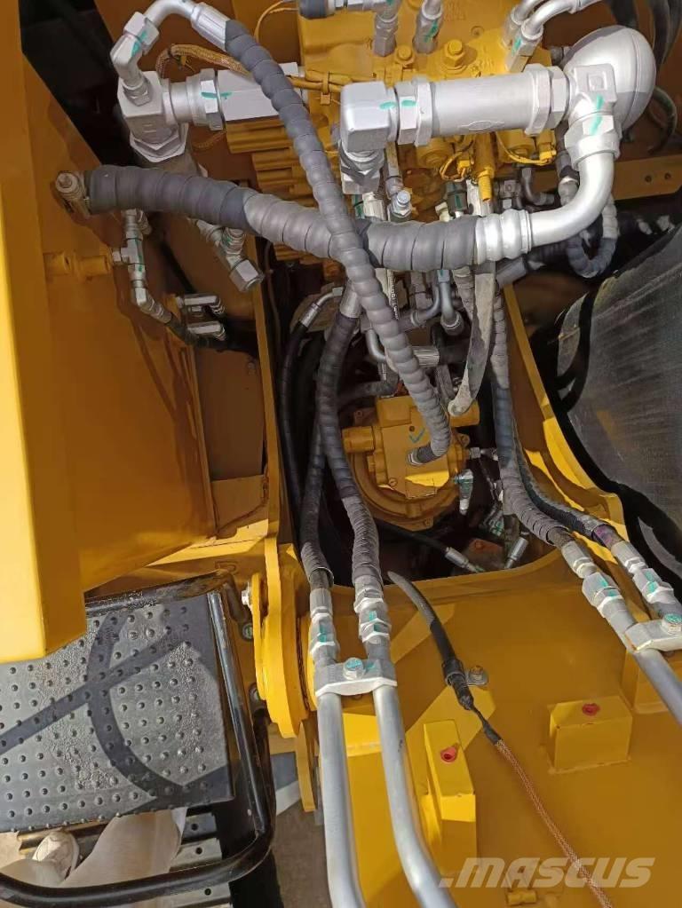 CAT 307 E2 中型挖掘机