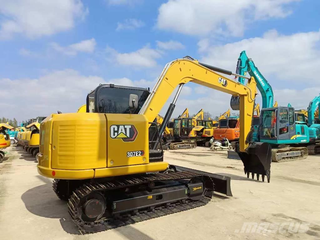 CAT 307 E2 中型挖掘机