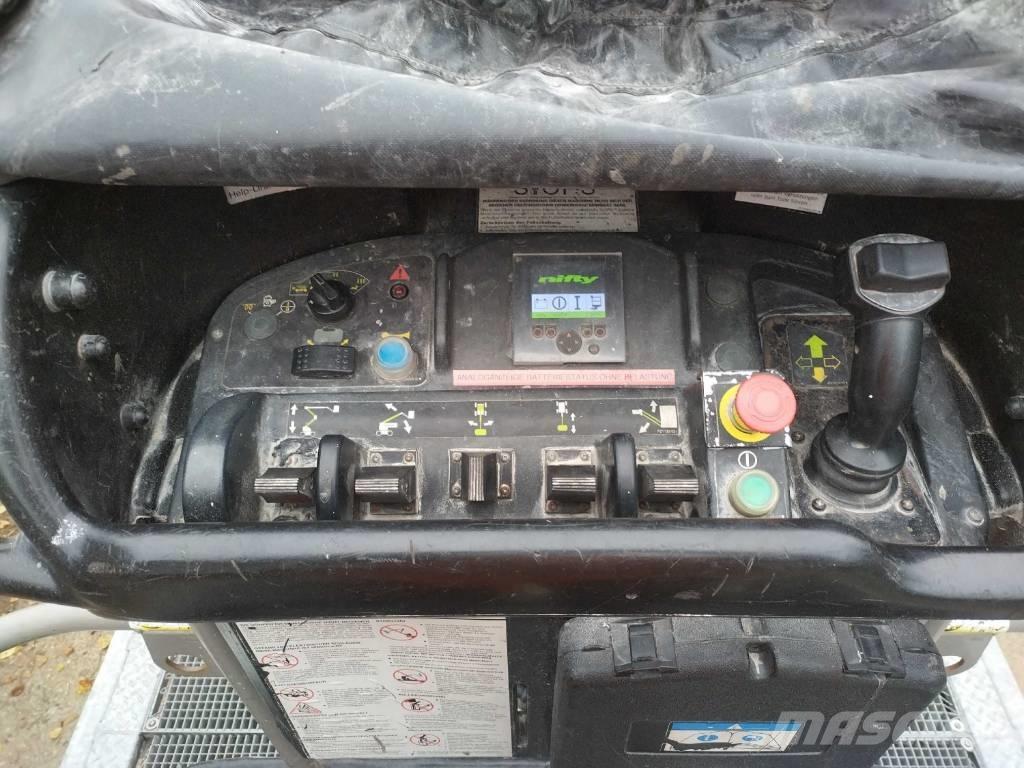 Niftylift HR 15NE 曲臂高空工作平台