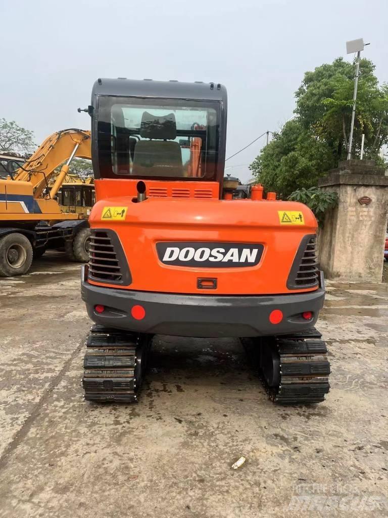 Doosan DX55-9C 小型挖掘机