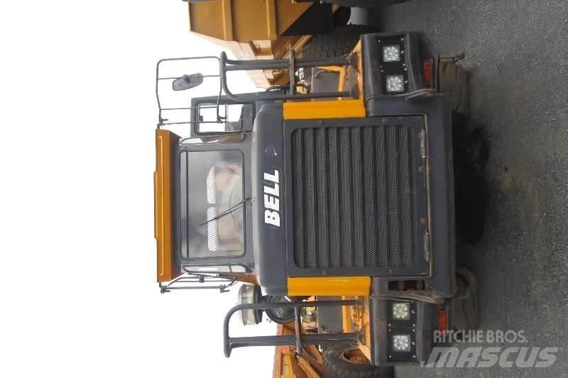 Bell B25C 铰接式自卸车