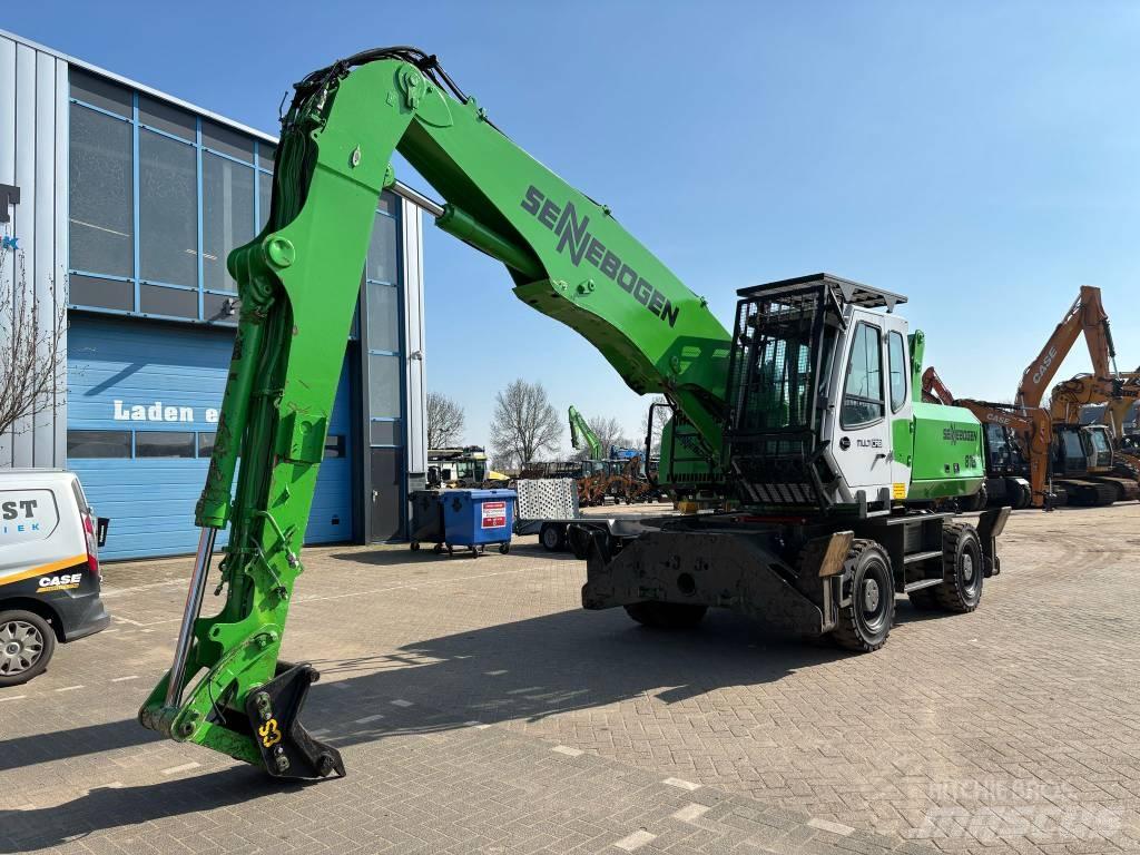 Sennebogen 818 工业挖掘机