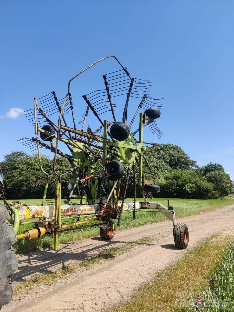 CLAAS 880 LIner 犁耙和摊草机