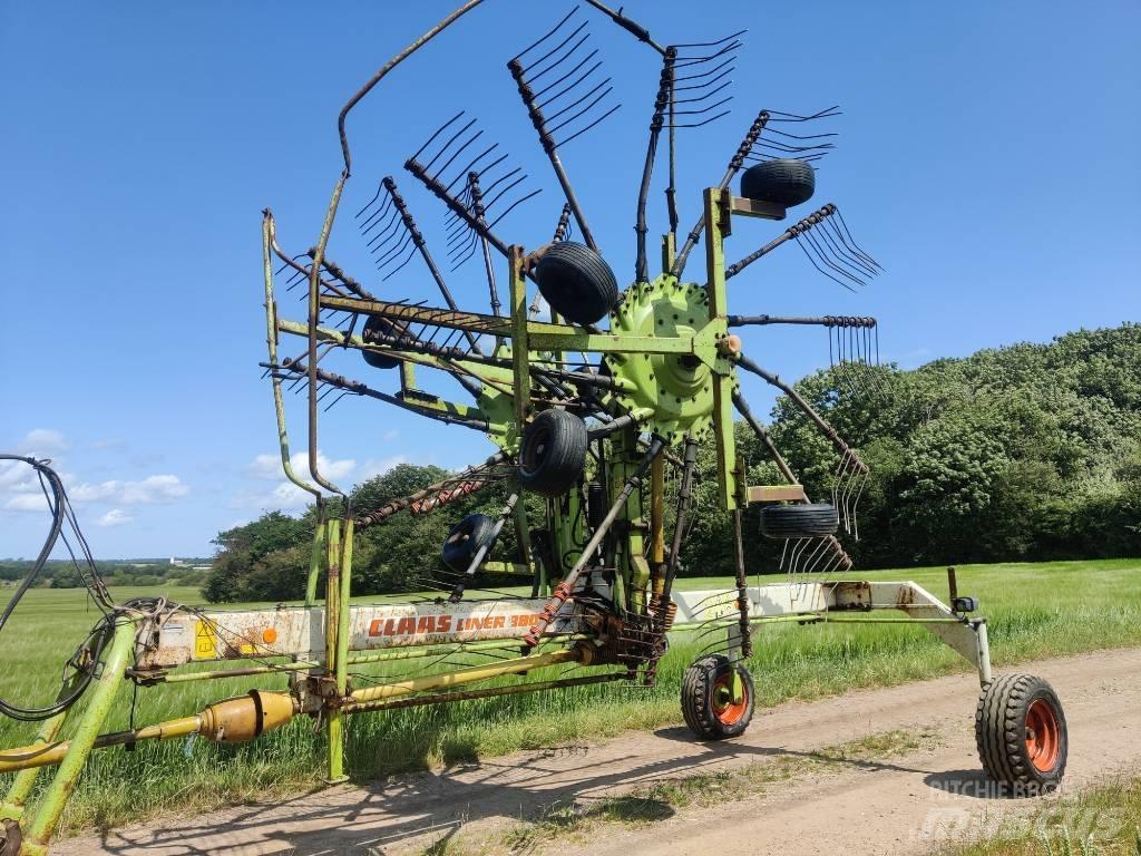CLAAS 880 LIner 犁耙和摊草机