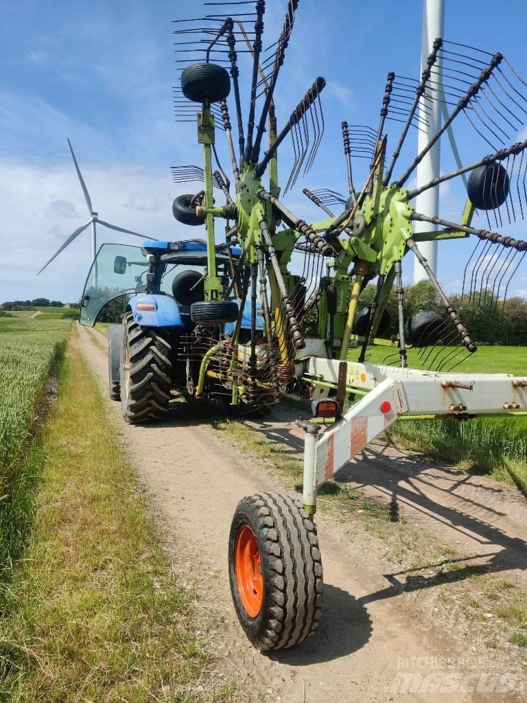 CLAAS 880 LIner 犁耙和摊草机