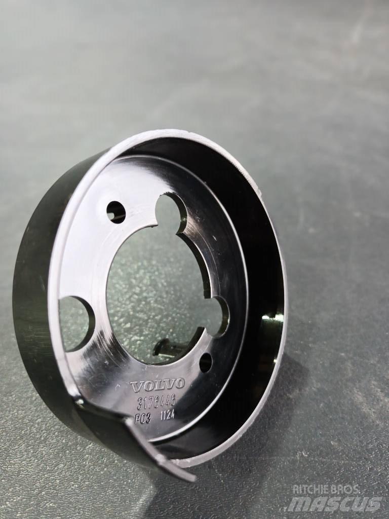 Volvo COVER 3176446 变速器