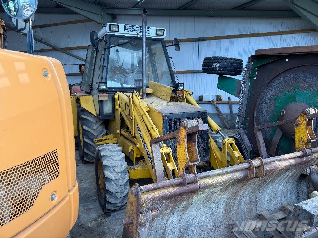 JCB 3 CX 反铲装载机