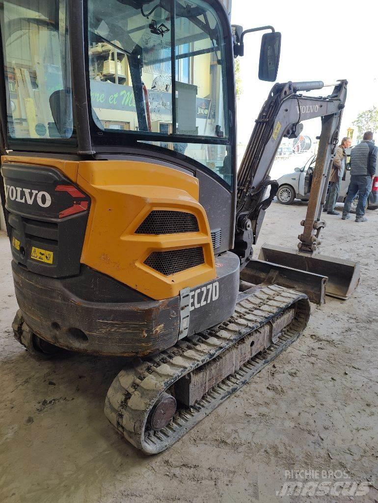 Volvo EC 27 D 小型挖掘机