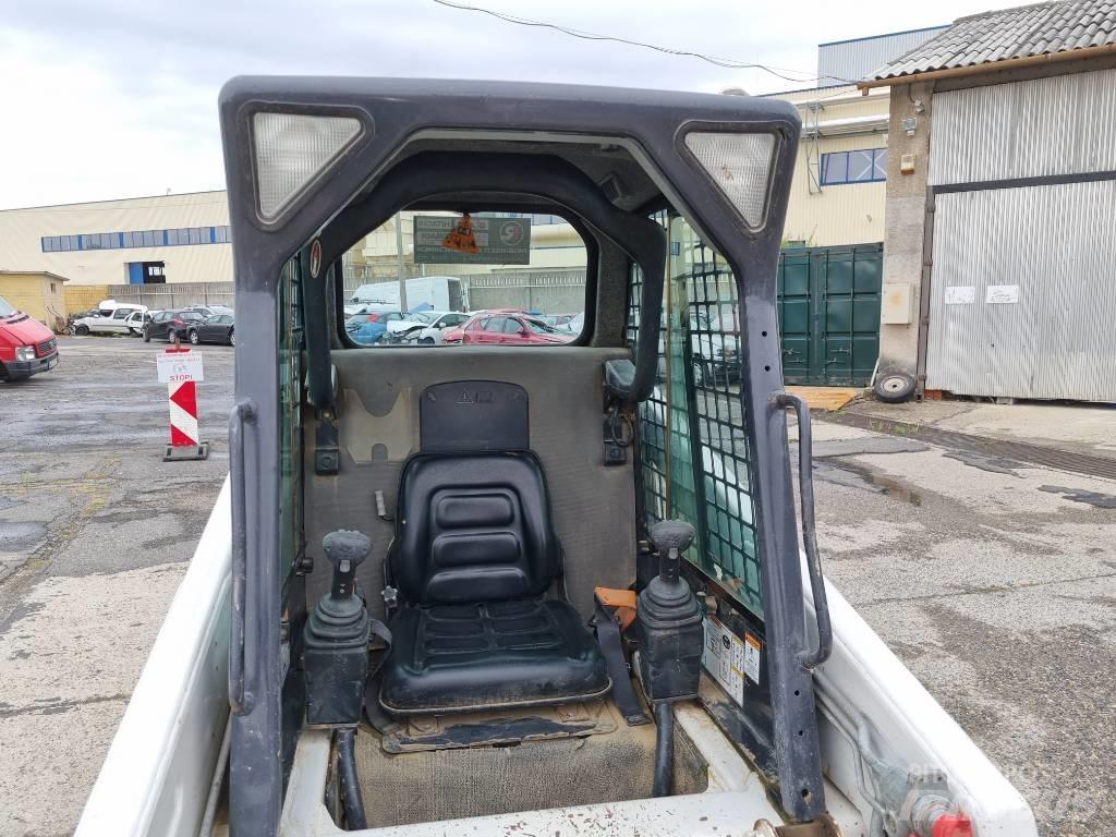 Bobcat S 100 滑移装载机