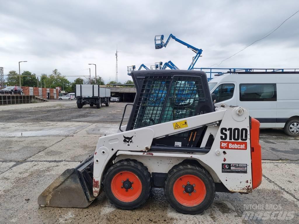 Bobcat S 100 滑移装载机