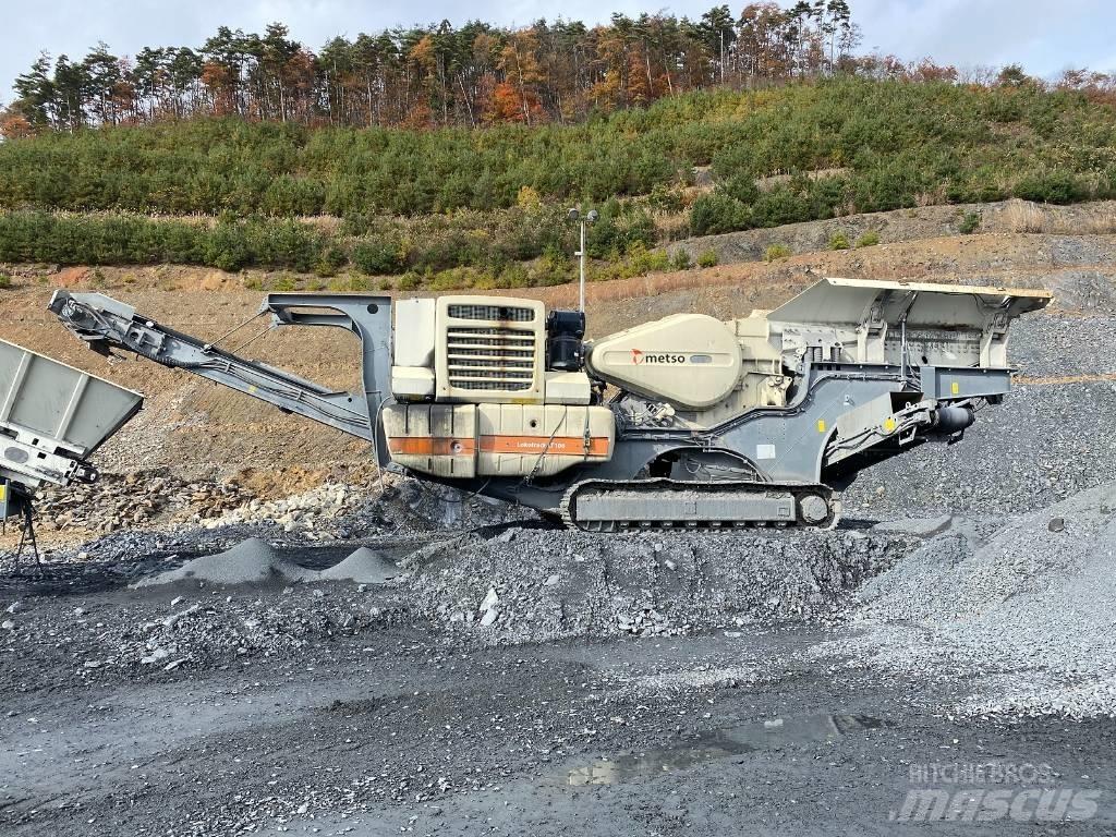Metso LT106 移动式破碎机