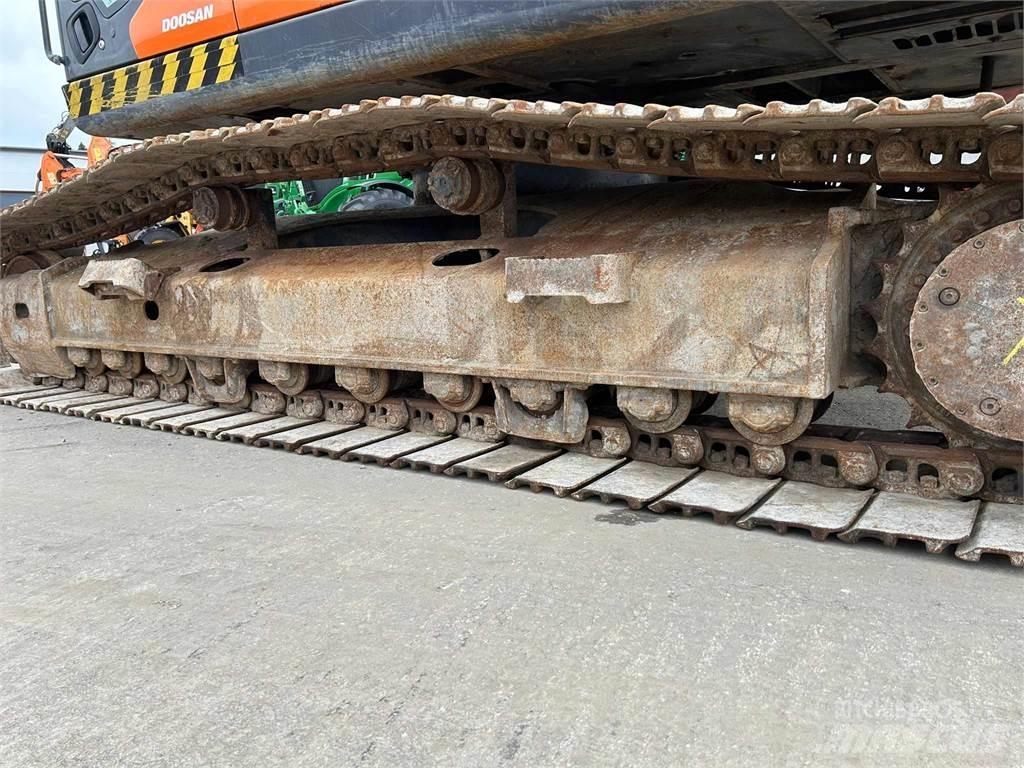 Doosan DX255LC-5 履带挖掘机