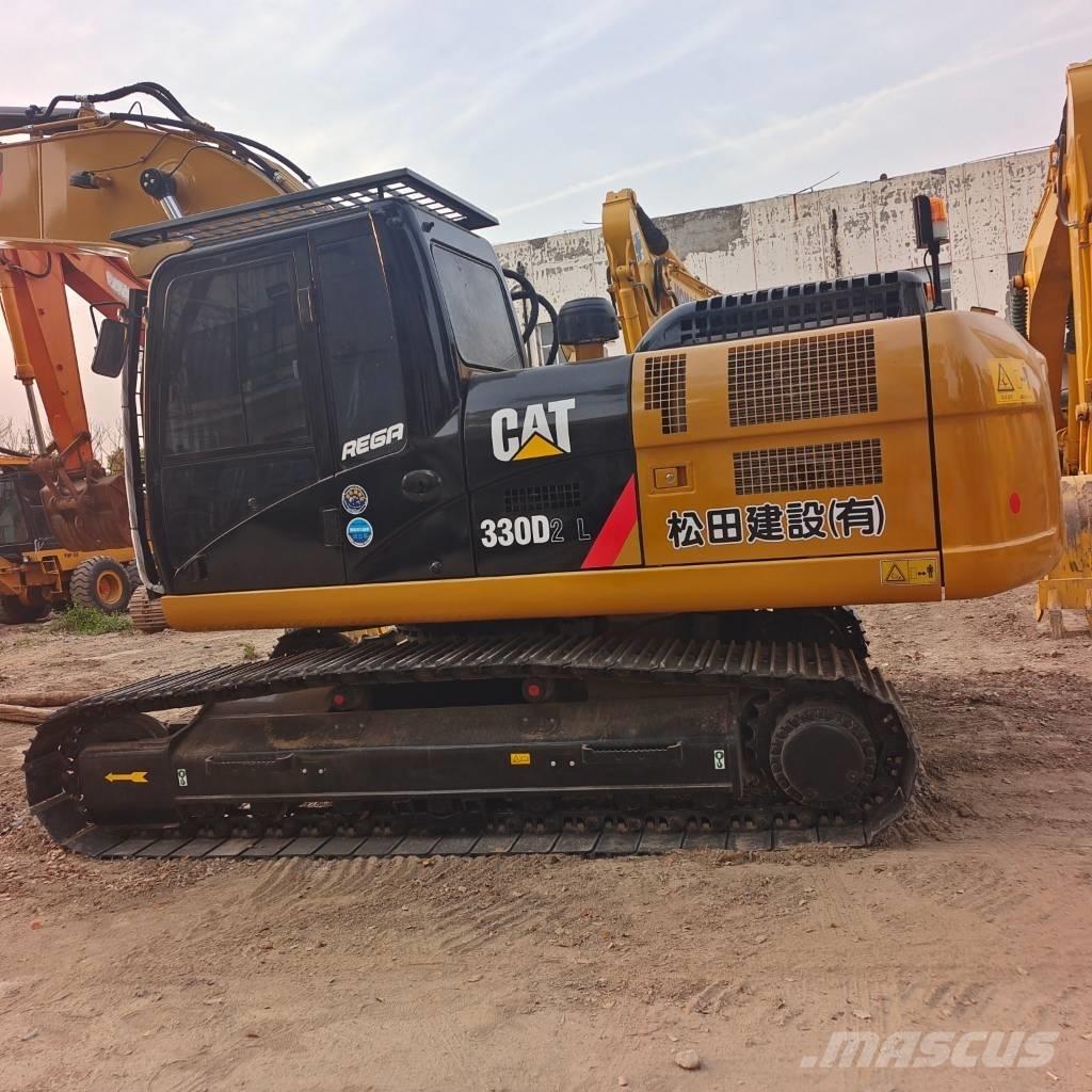 CAT 324 D2L 履带挖掘机