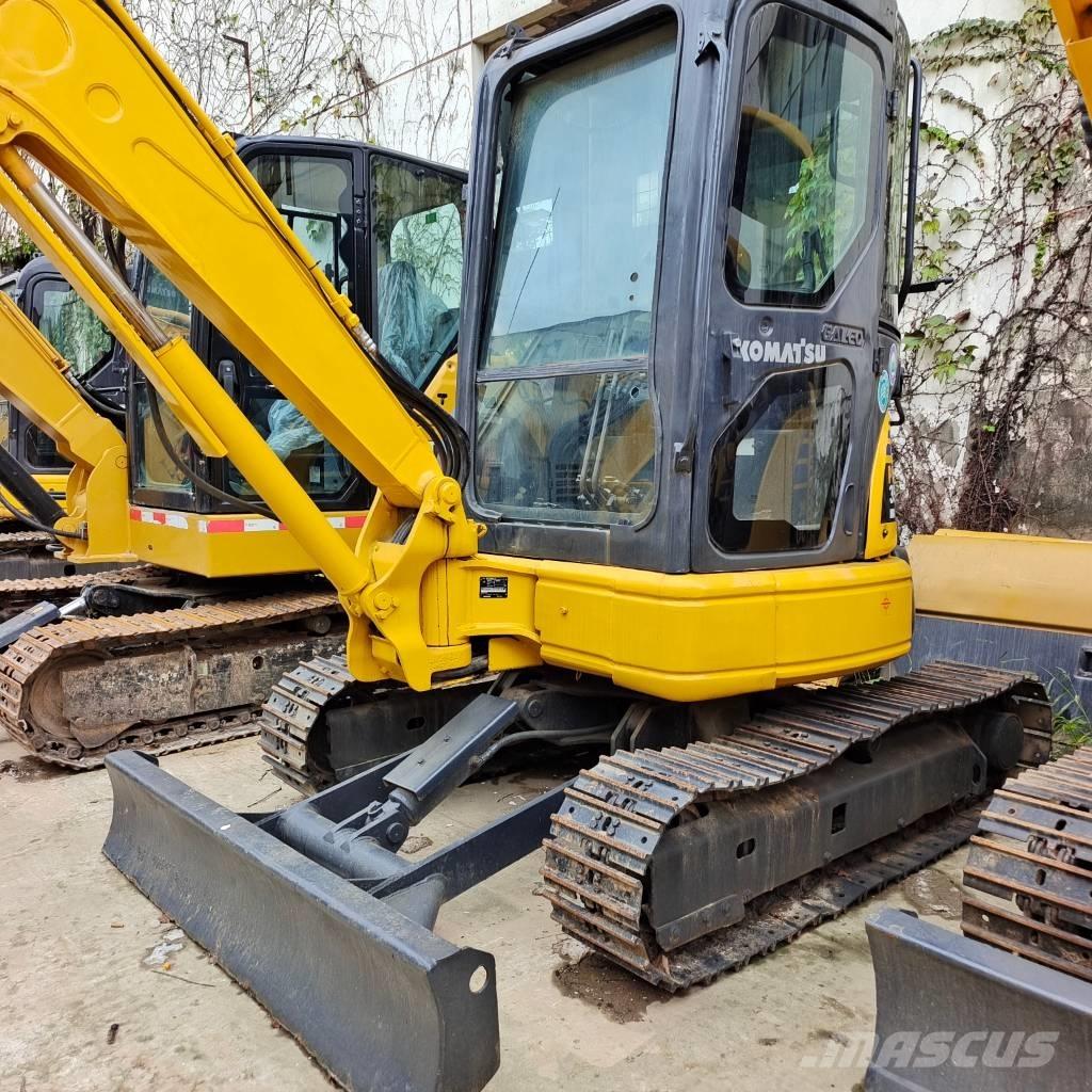 Komatsu PC 35 MR 小型挖掘机