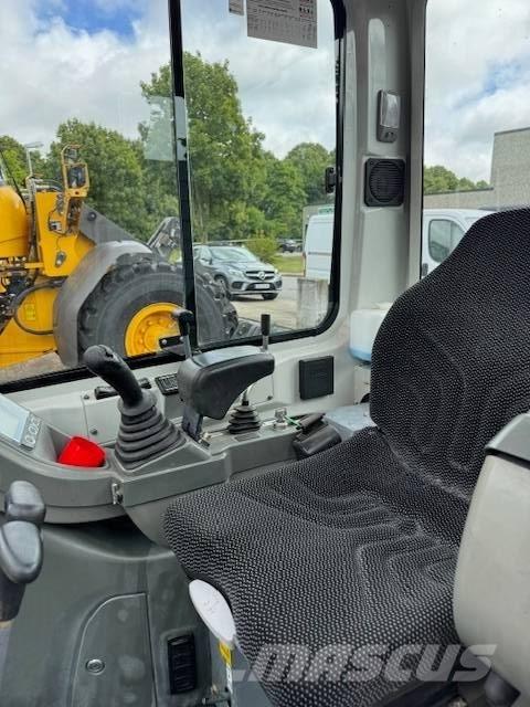 Takeuchi TB 216 小型挖掘机