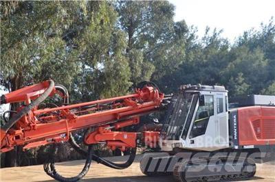 Sandvik DP1500i 钻孔机