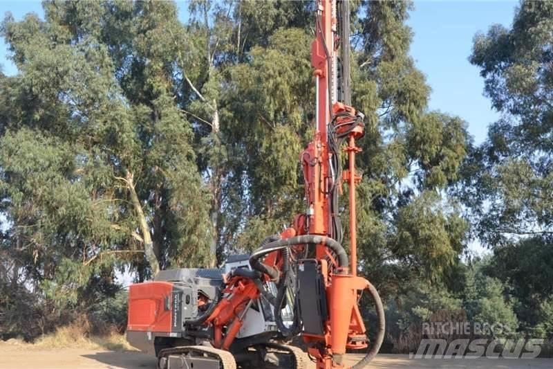 Sandvik DP1500i 钻孔机
