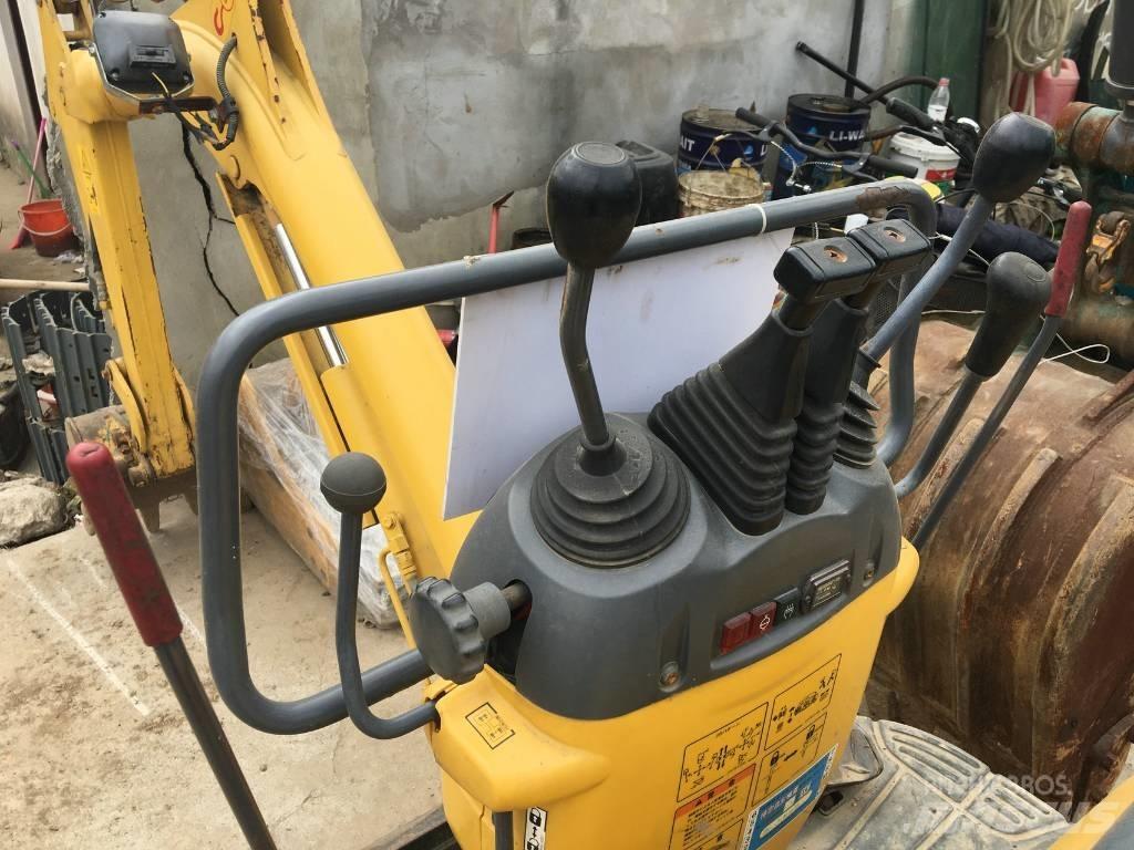 Komatsu PC 10 小型挖掘机