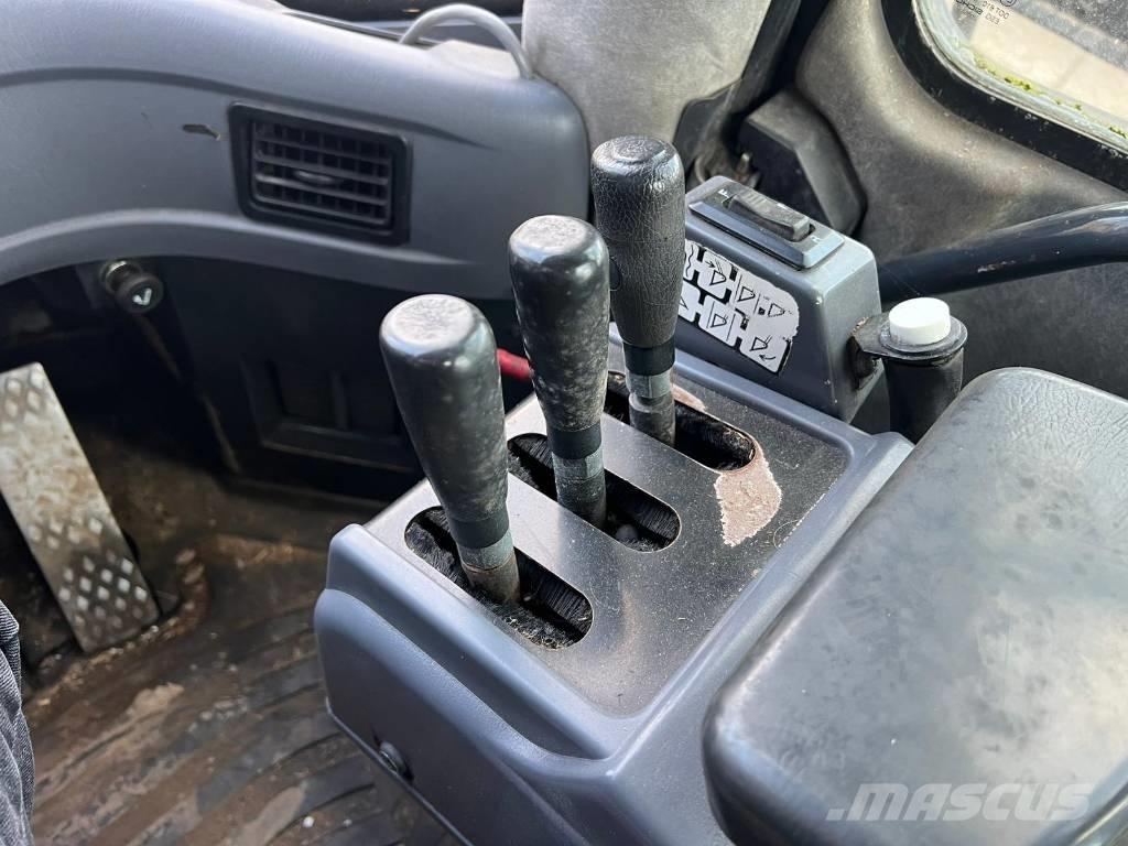 Komatsu WA 470-5 轮式装载机