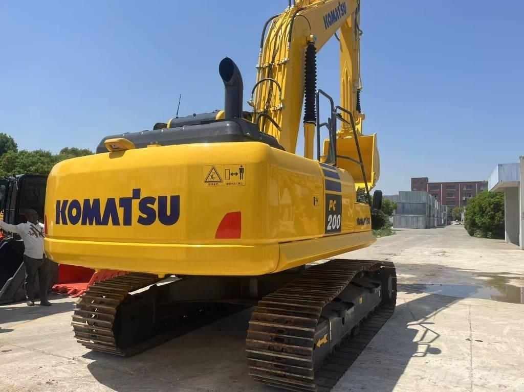 Komatsu PC 200 履带挖掘机