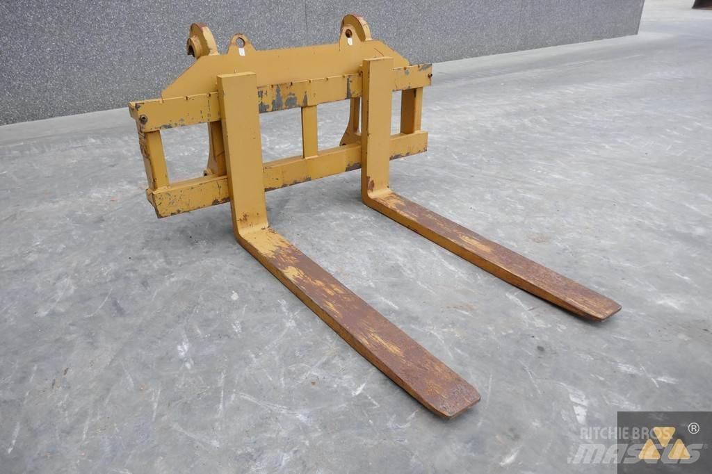 CAT 966/972 Forks 运输工具-其他