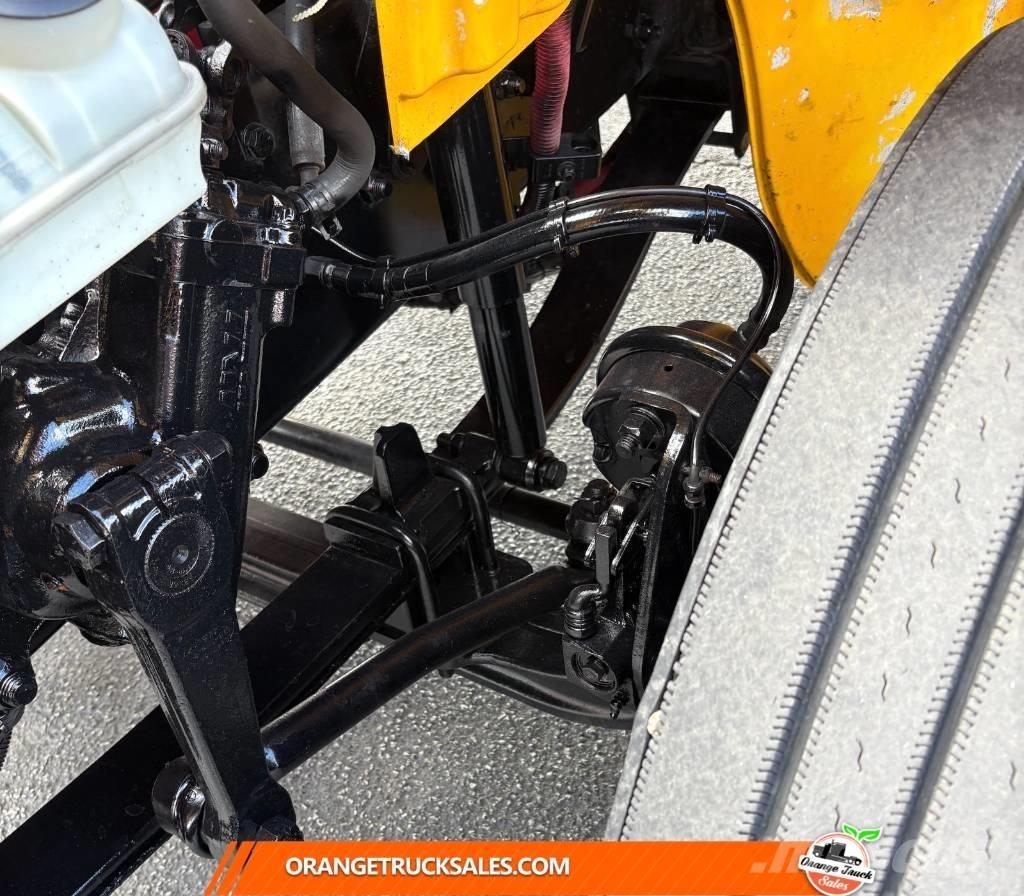 Hino 268 厢式货车