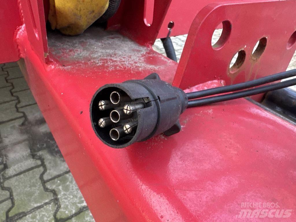 MAC 16 Premium 清障车