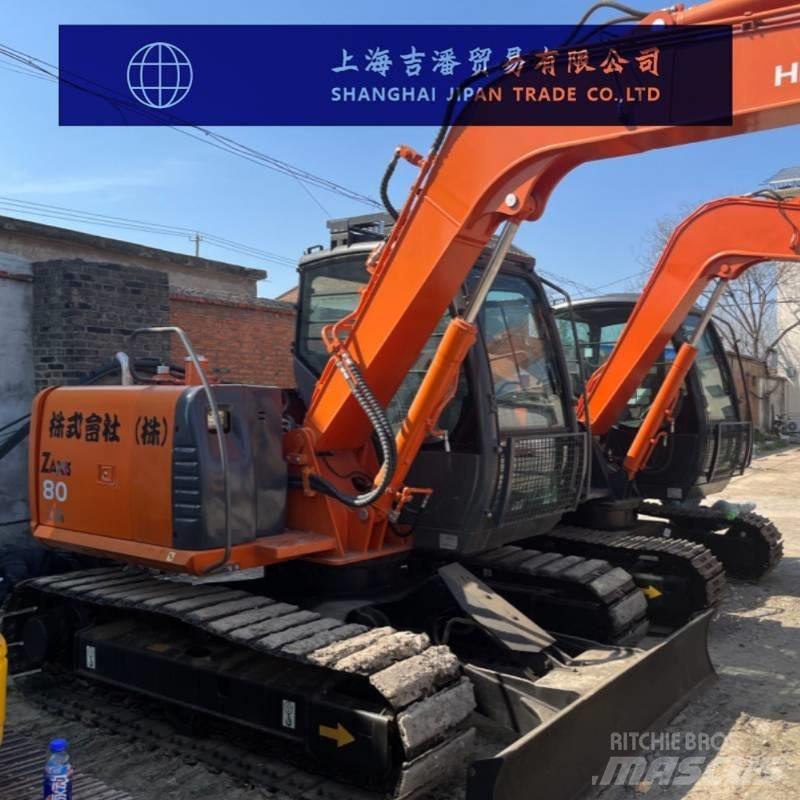 Hitachi ZX 80 中型挖掘机