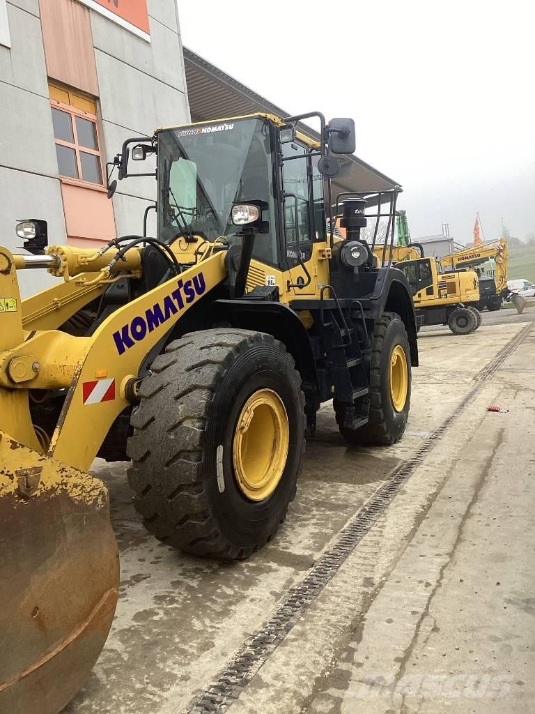 Komatsu WA380-8E0 轮式装载机