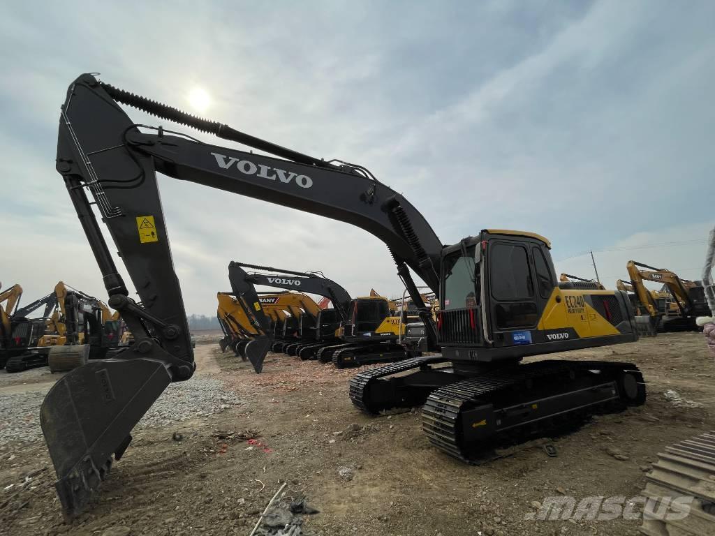 Volvo EC 240 履带挖掘机