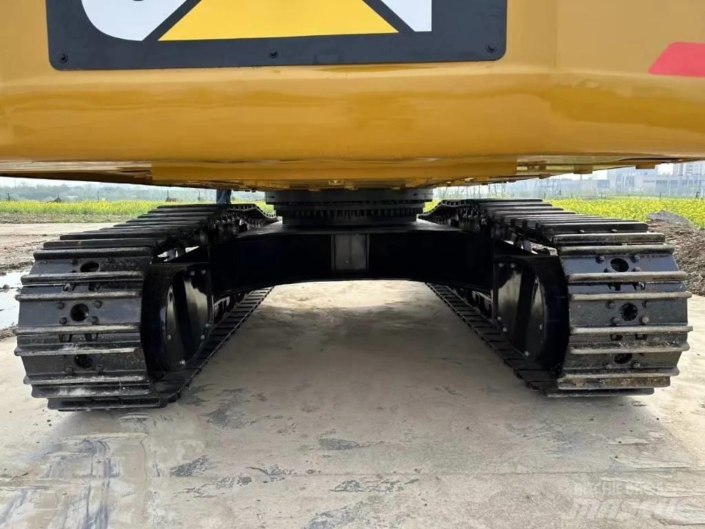 CAT 349 D L 中型挖掘机