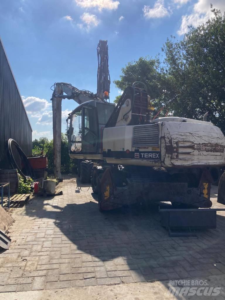 Terex TM 230 工业挖掘机