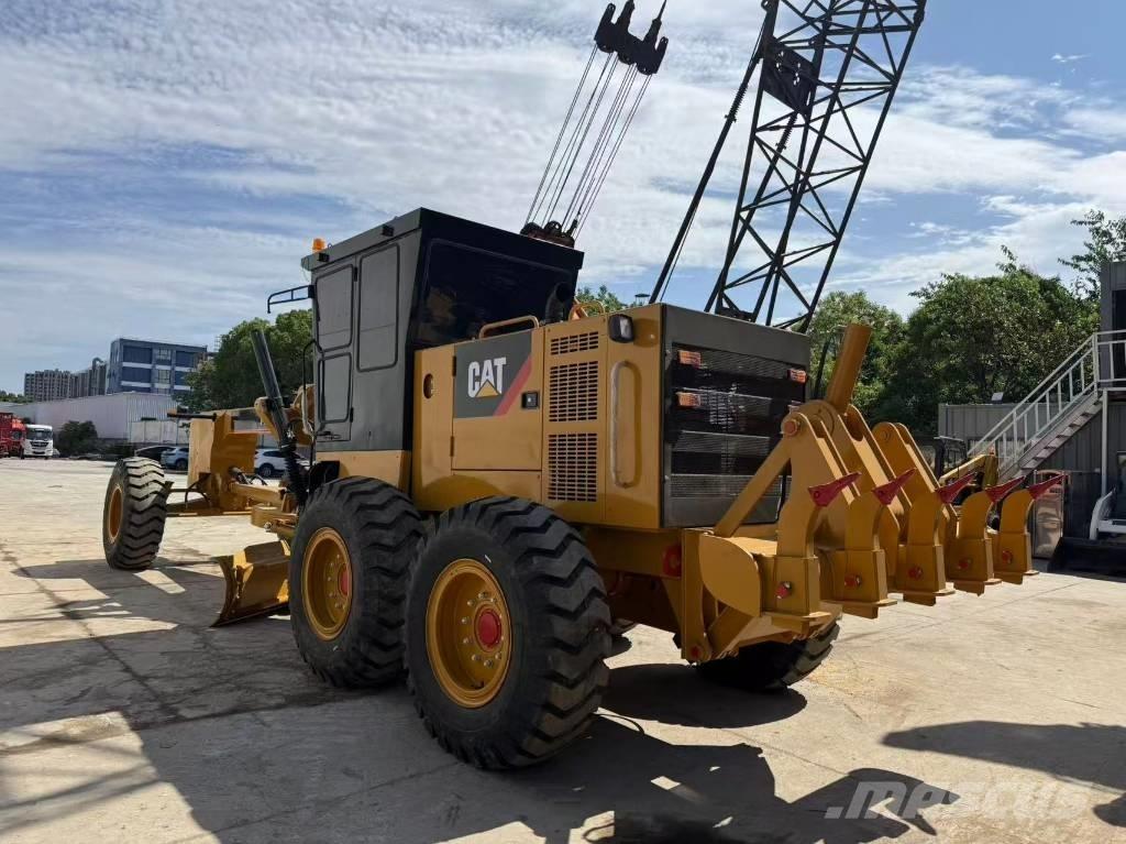 CAT 140H 平地机/推土机